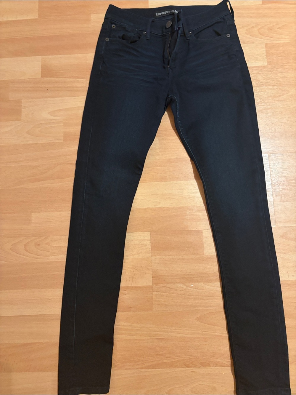 Express Skinny Jeans in Black